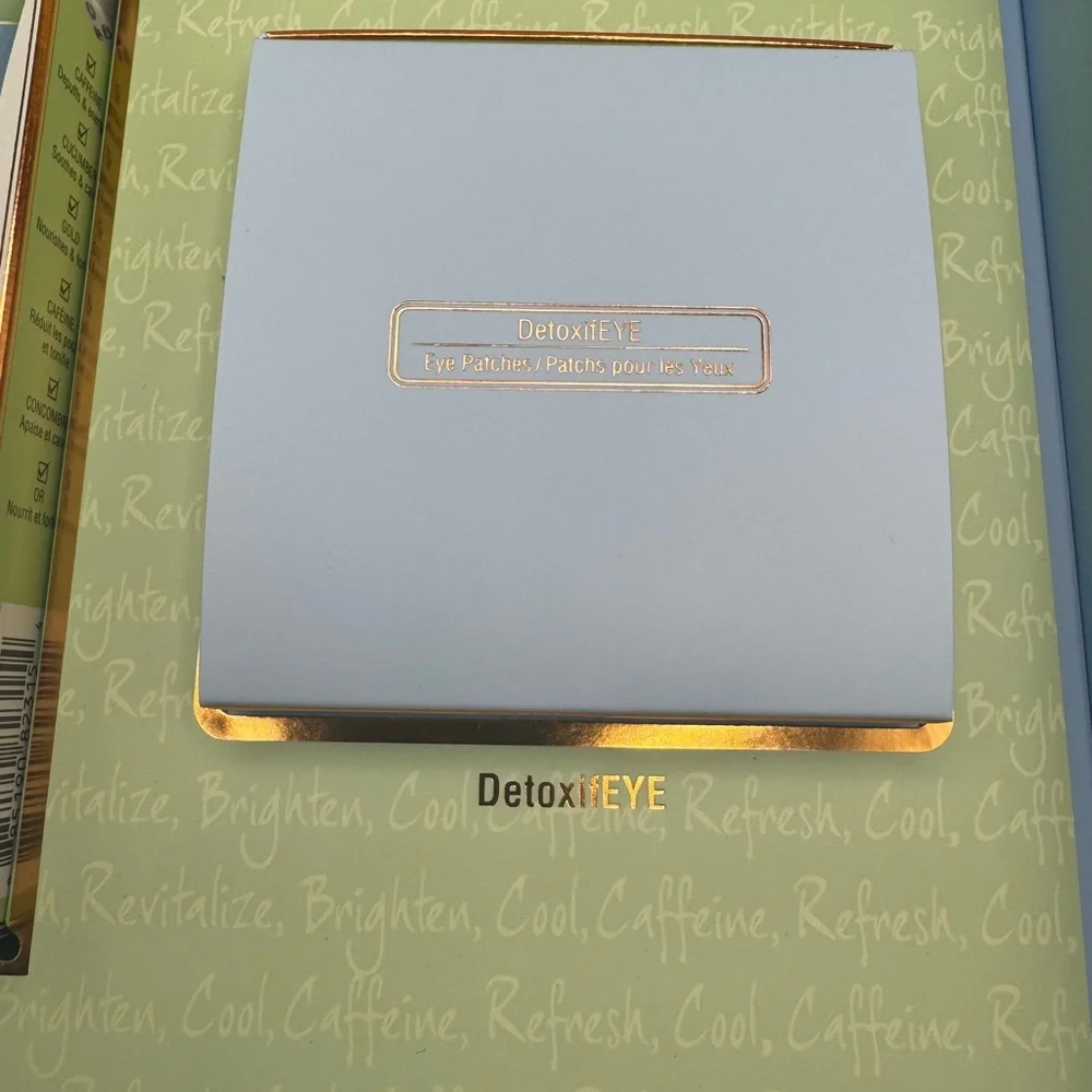 NWT Pixi Roll-On DetoxifEYE Serum & Eye Patches Boxed Set